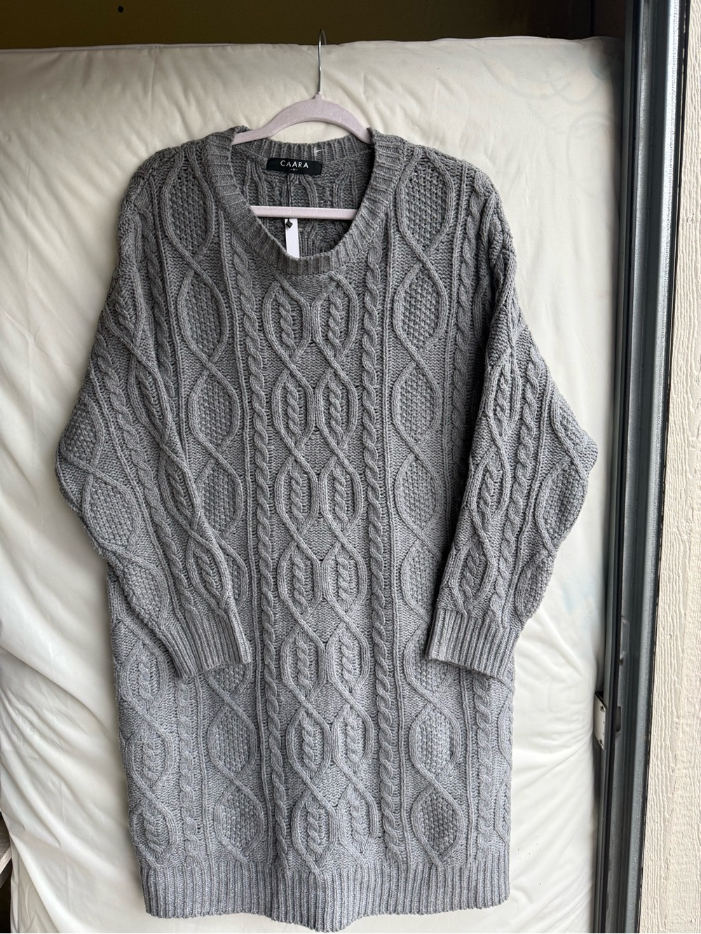 CAARA Gray Cable Knit Crew Neck Long Sleeve Knee Length Sweater Dress M